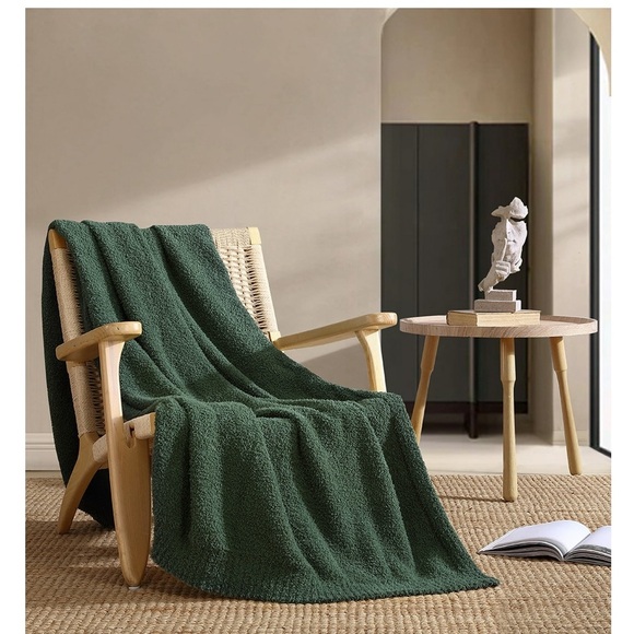 Better Homes & Gardens Cozy Knit Throw, Emerald, 50" x 72" - Picture 1 of 14